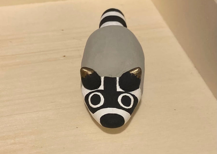 Rossi Raccoon Desk Friend